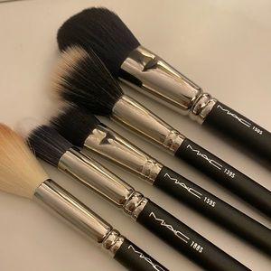 New MAC Brushes - 5 of them